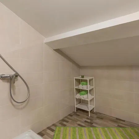 Apartament Gracisce 07 *